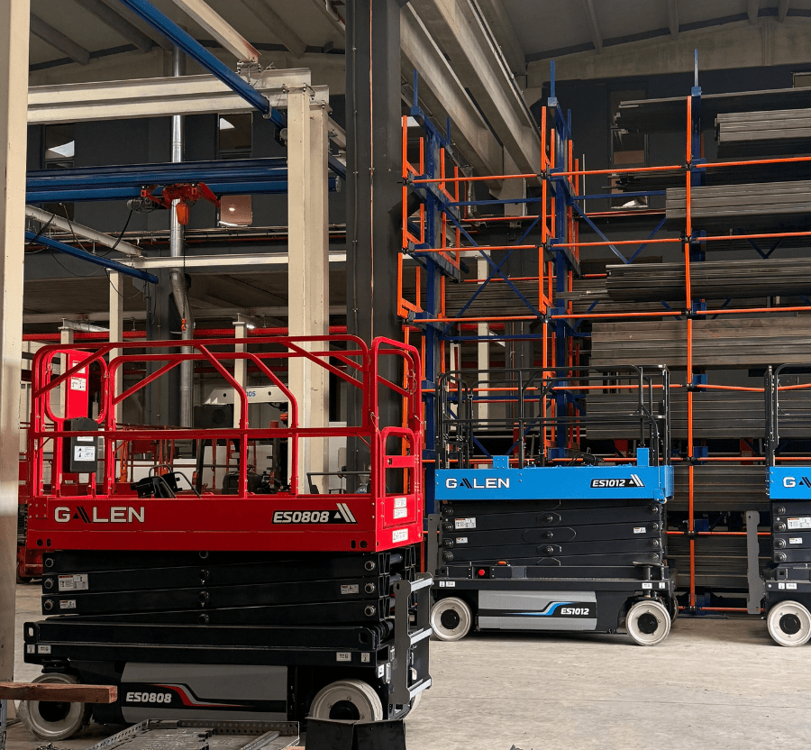 Scissor lift applications for construction, warehouses and industrial facilities