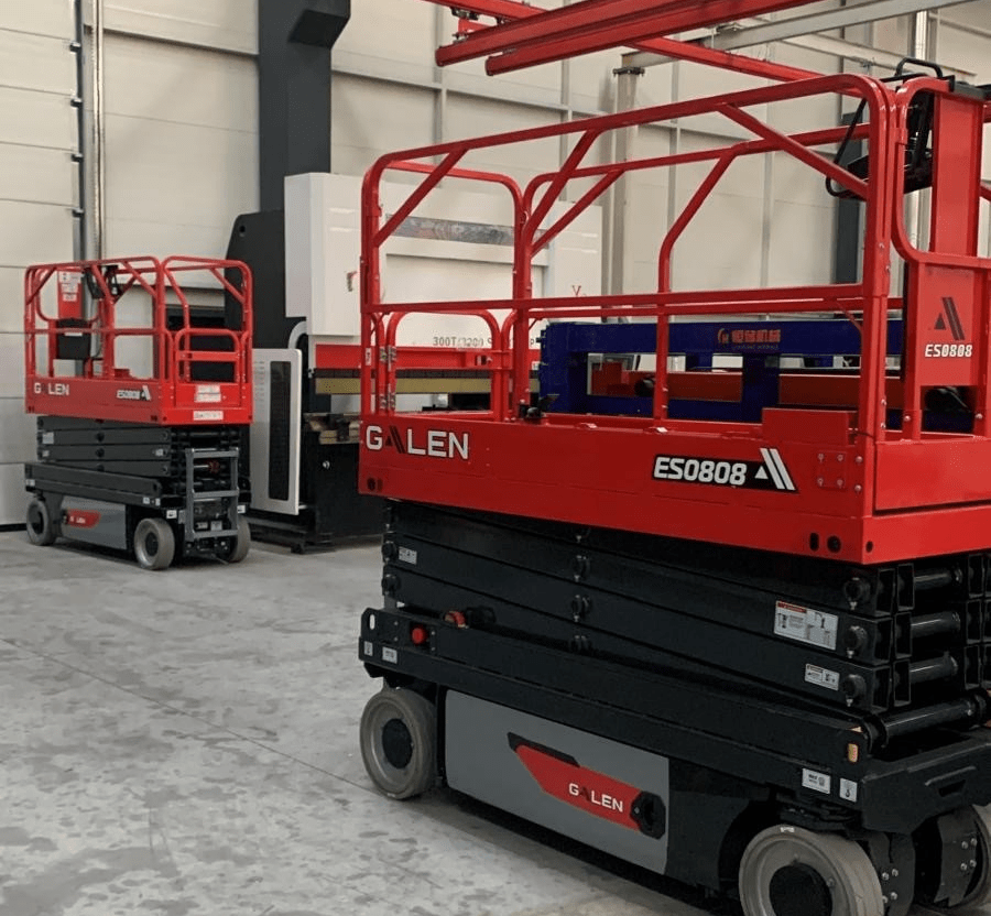 Electric scissor lift for indoor and outdoor maintenance applications
